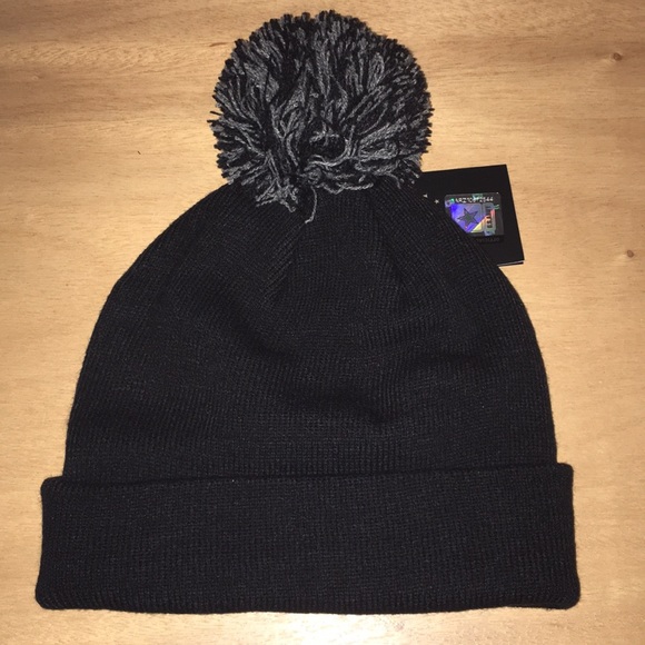 New Unisex US Army Licensed Beanie Hat w/Pom Pom - Picture 5 of 5